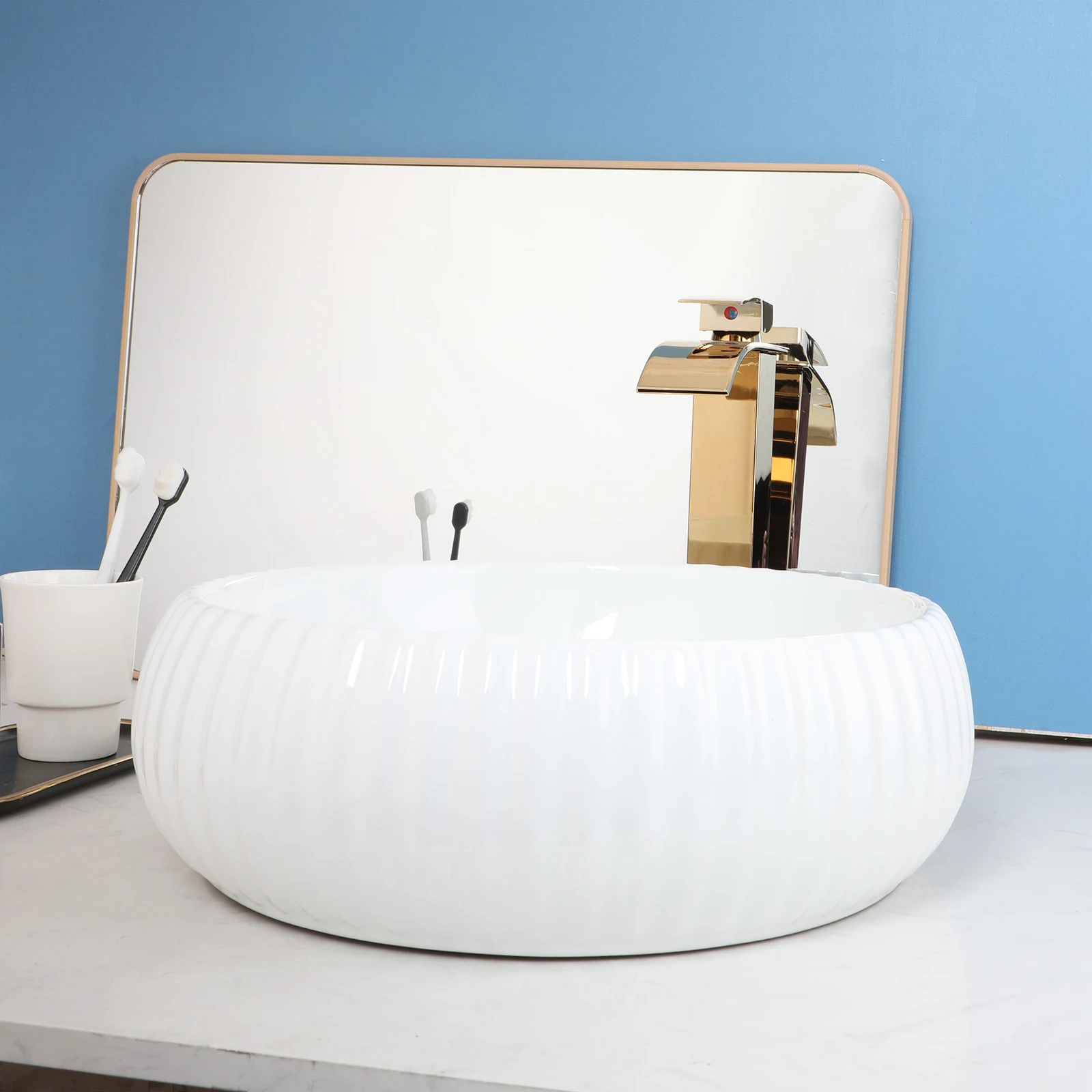 KEMAIDI White Bathroom Sink Round Bathroom Sink Ceramic Basin Bowl Sink with Gold Faucet Drain Counterop Basin Bowl For Bathroom