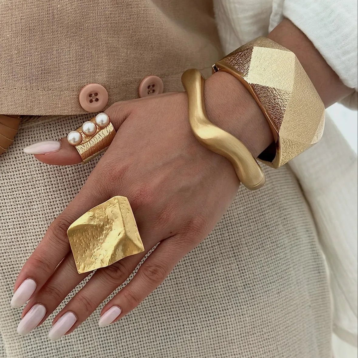 KMVEXO Luxury Vintage Hip Hop Metal Cuff Bangles Punk Gold Silver Color Geometric Spring Bangles For Women Bracelet Men Jewelry