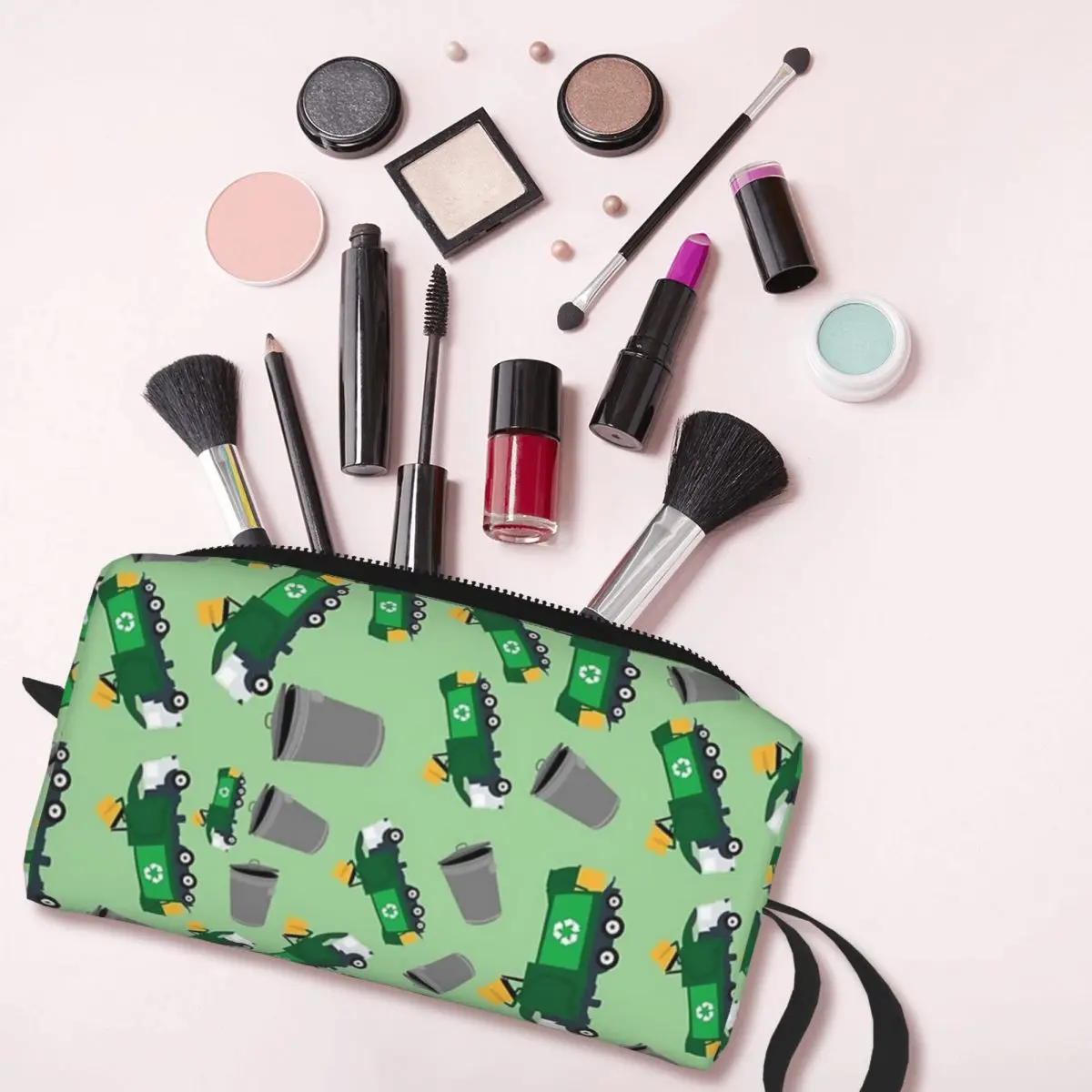 Recycling Garbage Truck Pattern Makeup Bag Cosmetic Storage Dopp Kit Toiletry Cosmetic Bag for Women Beauty Travel Pencil Case