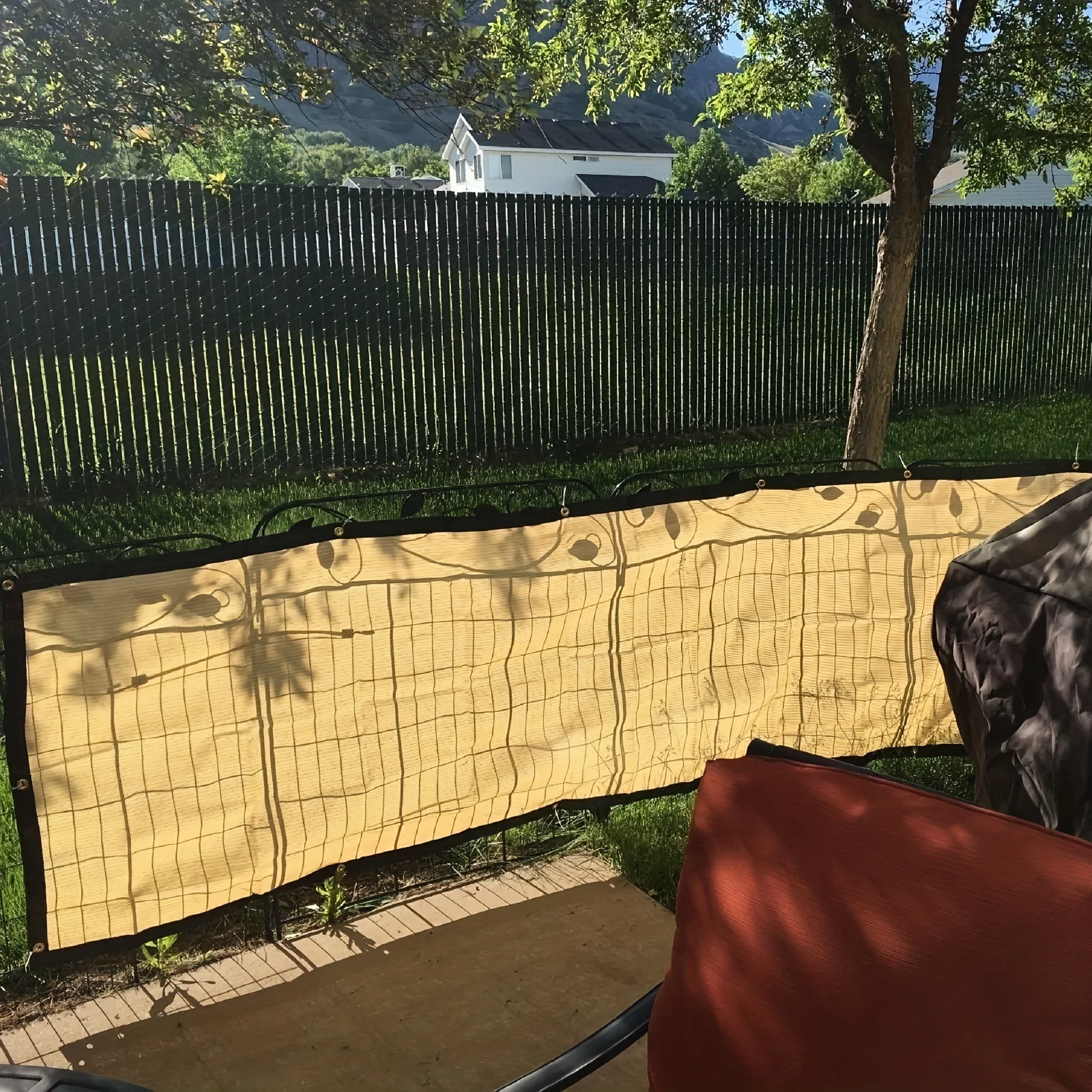 【شبكة تظليل الحديقة】هذا شبكة الظل، تتميز بتصميم نسيج كثيف ومعزز بخياطة مزدوجة الخيط، وهي مجهزة بها