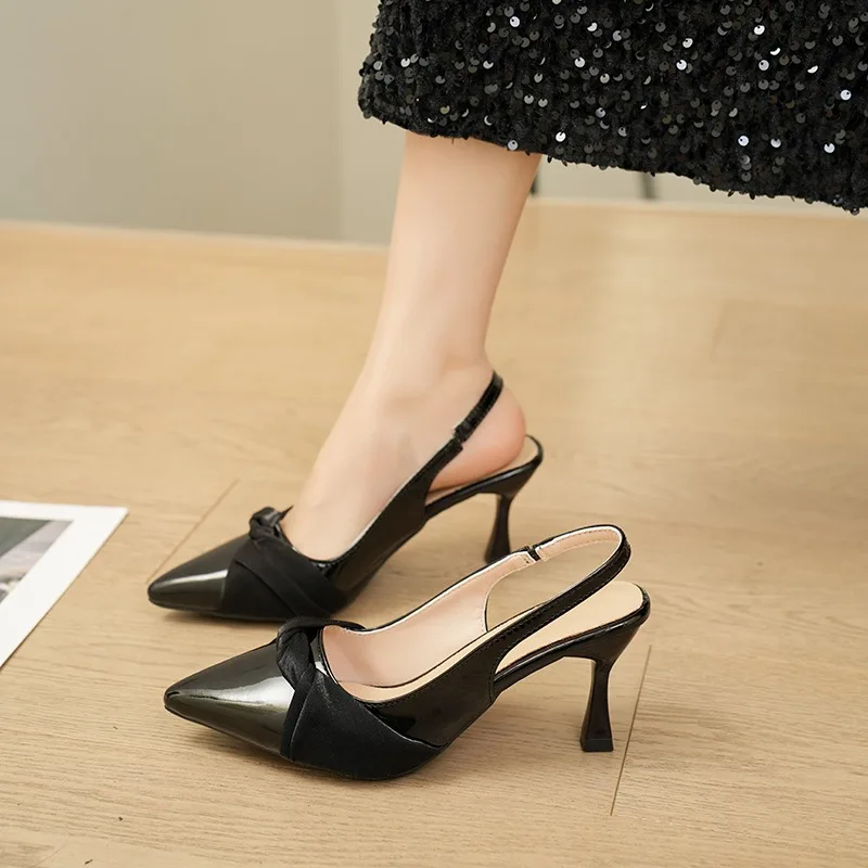 2026 Summer Niche French Fairy Style Dress with Medium Heeled Pointed Toe Bun White Thin Heeled High Heels