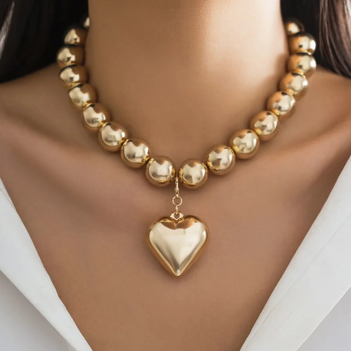 

Hip-hop Exaggerated Gothic CCB Gold-plated Beads Necklace for Women Party Fashion Steampunk Love Heart Pendant Choker Jewelry