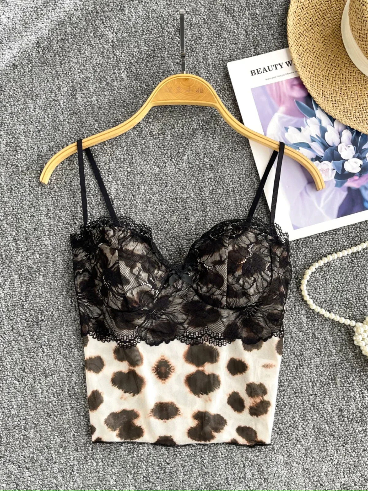 Foamlina European American Ins Hot Sexy bretella gilet femminile Hottie petto pizzo cuciture stampa leopardo Slim-fit Bottoming Shirt