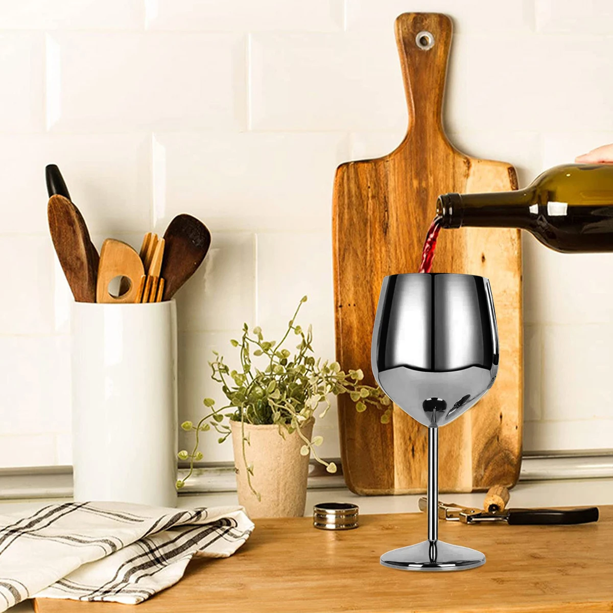 2Pcs Stainless Steel Wine Glasses 18oz Large Capacity Wine Goblets Unbreakable Rose Gold Wine Glasses Multifunctional Stainless