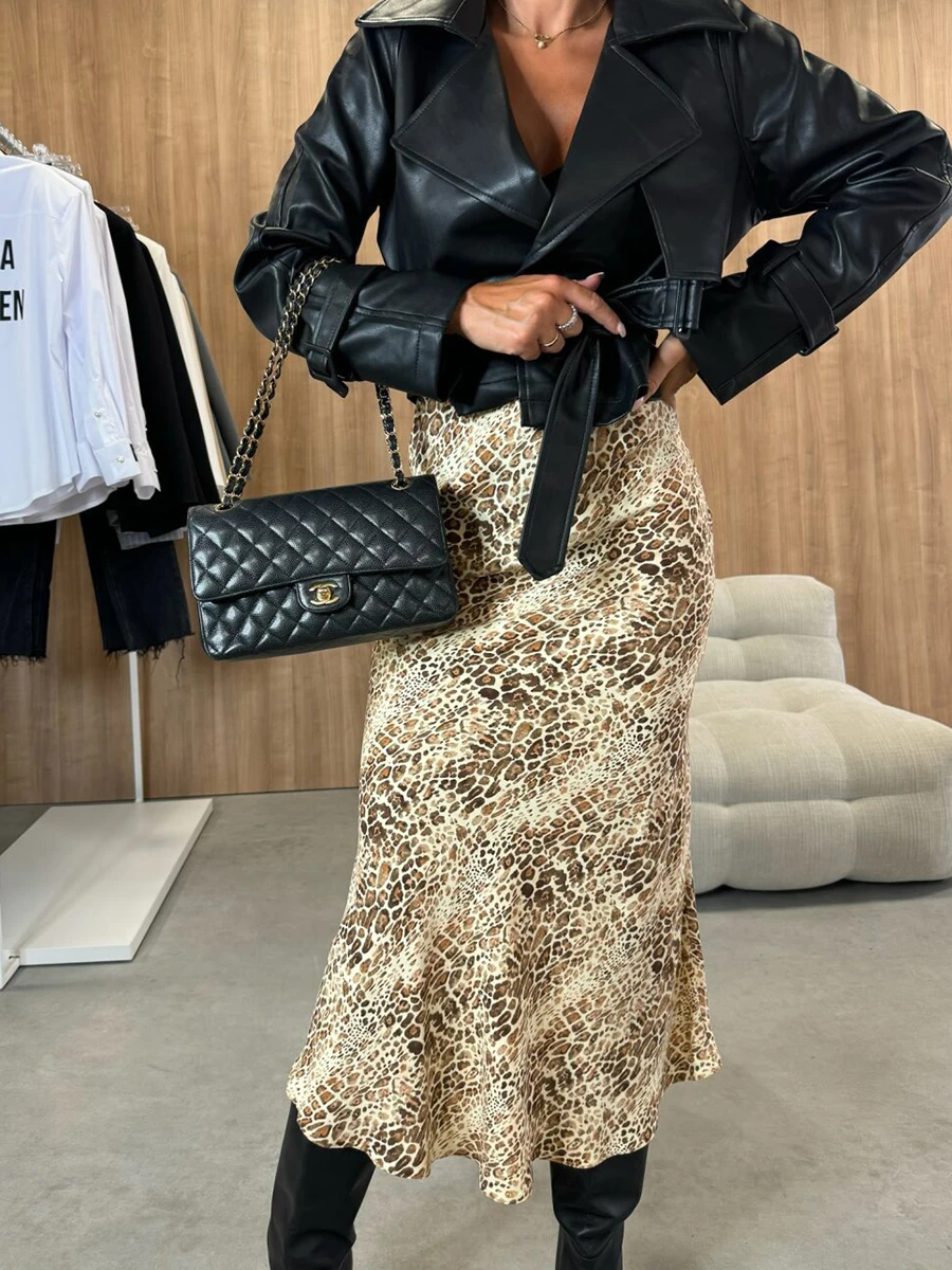 

Women Party Fashion High Waist Half Dresses 2024 Elegant Graphic Navel Long Skirt All Match Pleated Female Club Beautiful Skirt