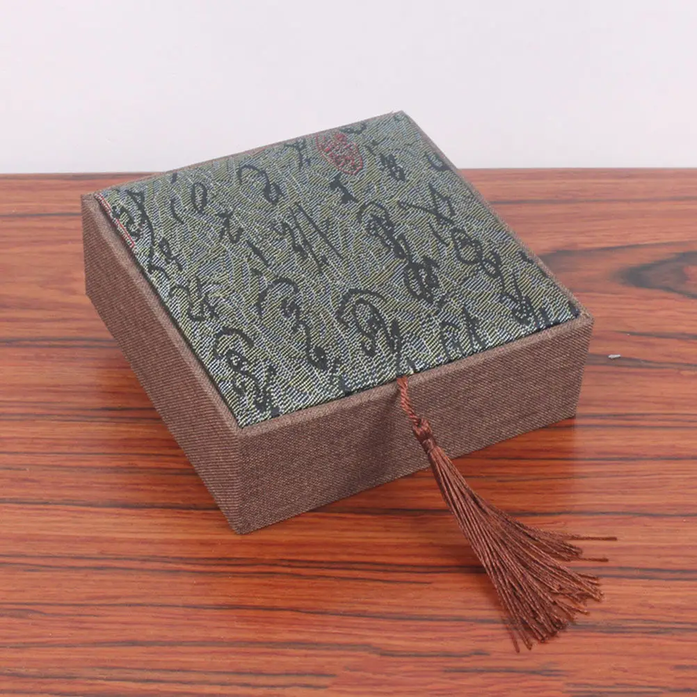 

2Pcs Linen Jewelry Storage Box for Bracelets Necklaces Earrings Rings Anklets Pendants Watches Gift Box Portable Lightweight