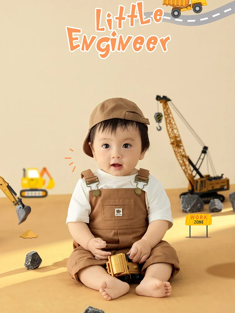 Baby 100 Days Milestone Photography Props Engineer Theme Cute Little Engineer Costume Engineering Vehicle Props for Studio Photo
