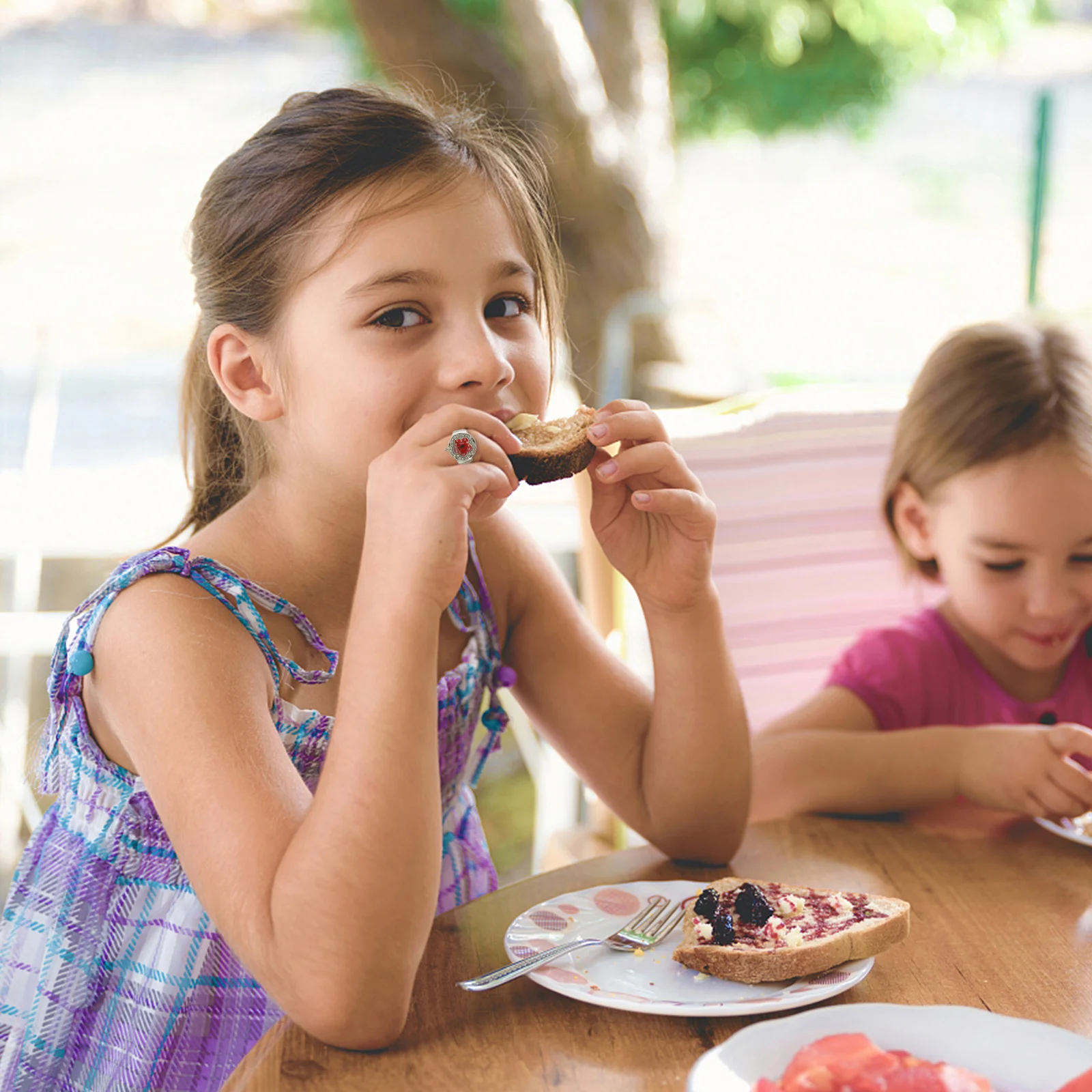 1 قطعة ساعة كرتونية لامعة صغيرة سبيكة إصبع ساعة للأزياء كوارتز ساعة هدية خفيفة الوزن مريحة يمكن ارتداؤها