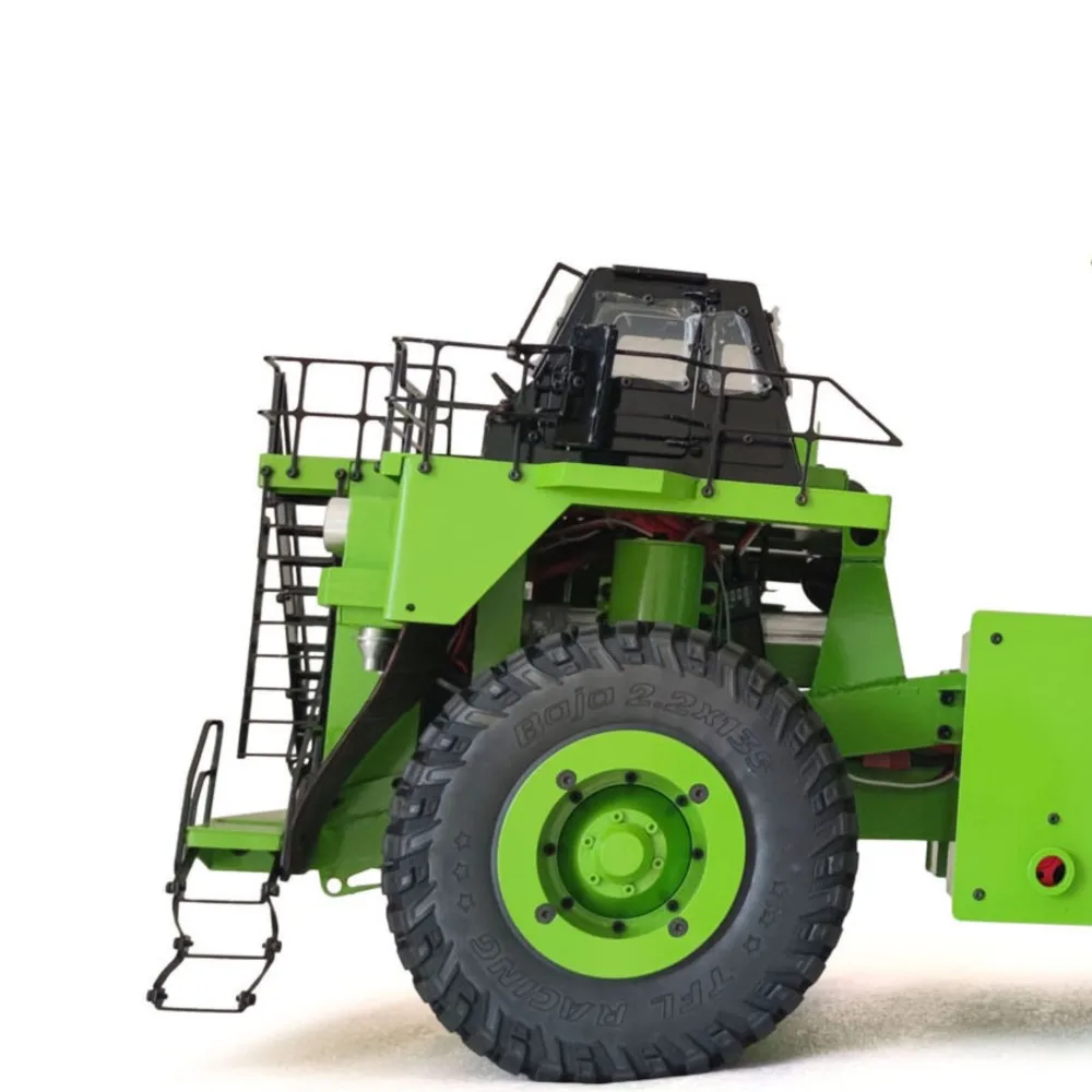 

Металлический радиоуправляемый гидравлический самосвал 793D в масштабе 1:20 с подсветкой, звуковыми сигналами и функцией загрузки