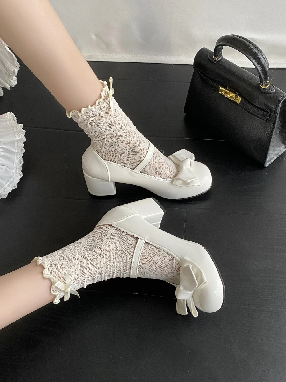 

New Cute Butterfly-knot Women Lolita Mary Jane Shoes Concise Thick Heel Leather Shoes Ladies Shallow Pumps
