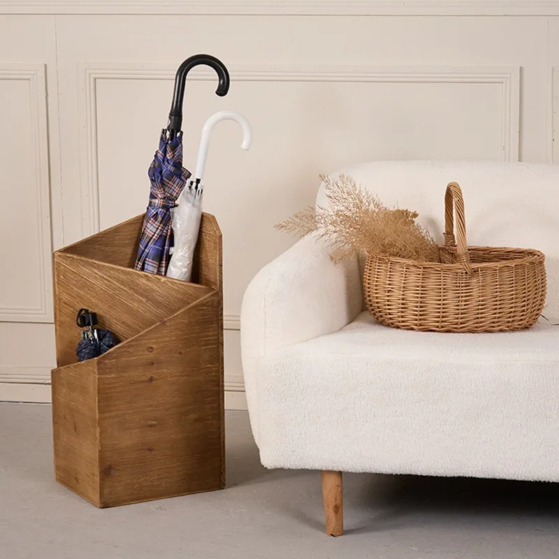 Umbrella rack,  storage rack, household solid wood door with  bucket, creative hotel lobby umbrella rack
