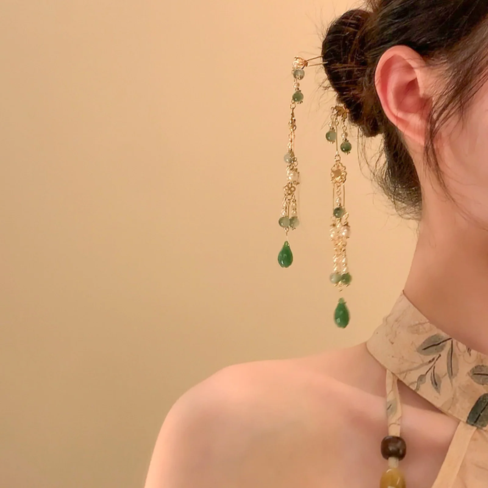 

Women Hairpin Green Beads Tassel U-shaped Hair Clip Chinese Hanfu Wedding Hair Accessories Retro Cheongsam Hair Jewelry Gift