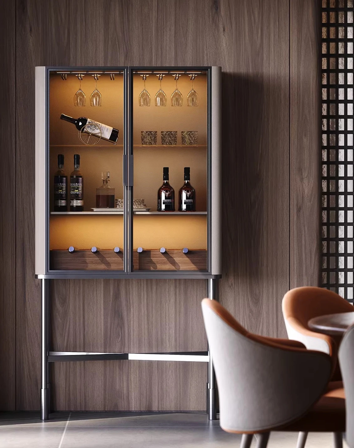 

Элитный винный шкаф с итальянскими стеклянными дверцами, многослойный, с двойными дверцами, в стиле лёгкой роскоши.