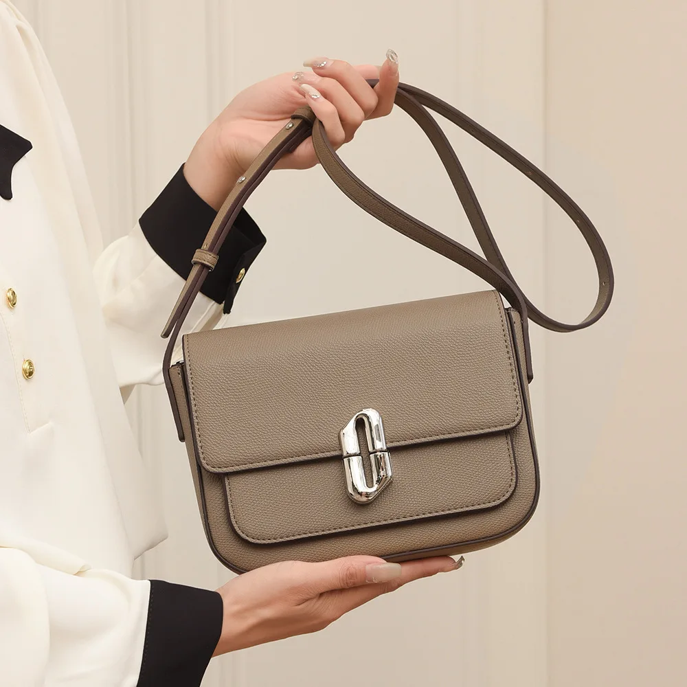 

Elegant Middle-Aged Mom Tote - New Soft Leather Women's Bag, Large Capacity Fashion Commute Handbag