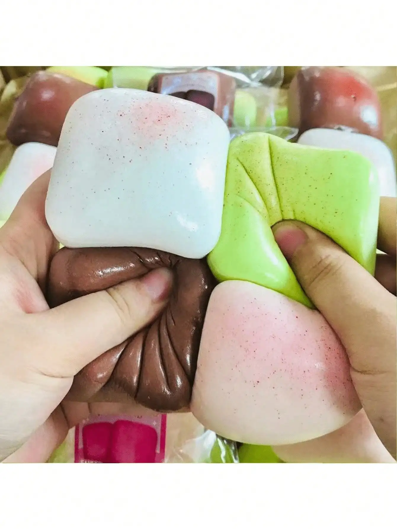 

Расслабляющая мини-игрушка-конфета в форме кекса с медленным восстановлением формы, снимающая стресс, улучшающая настроение, подарок друзьям на праздники