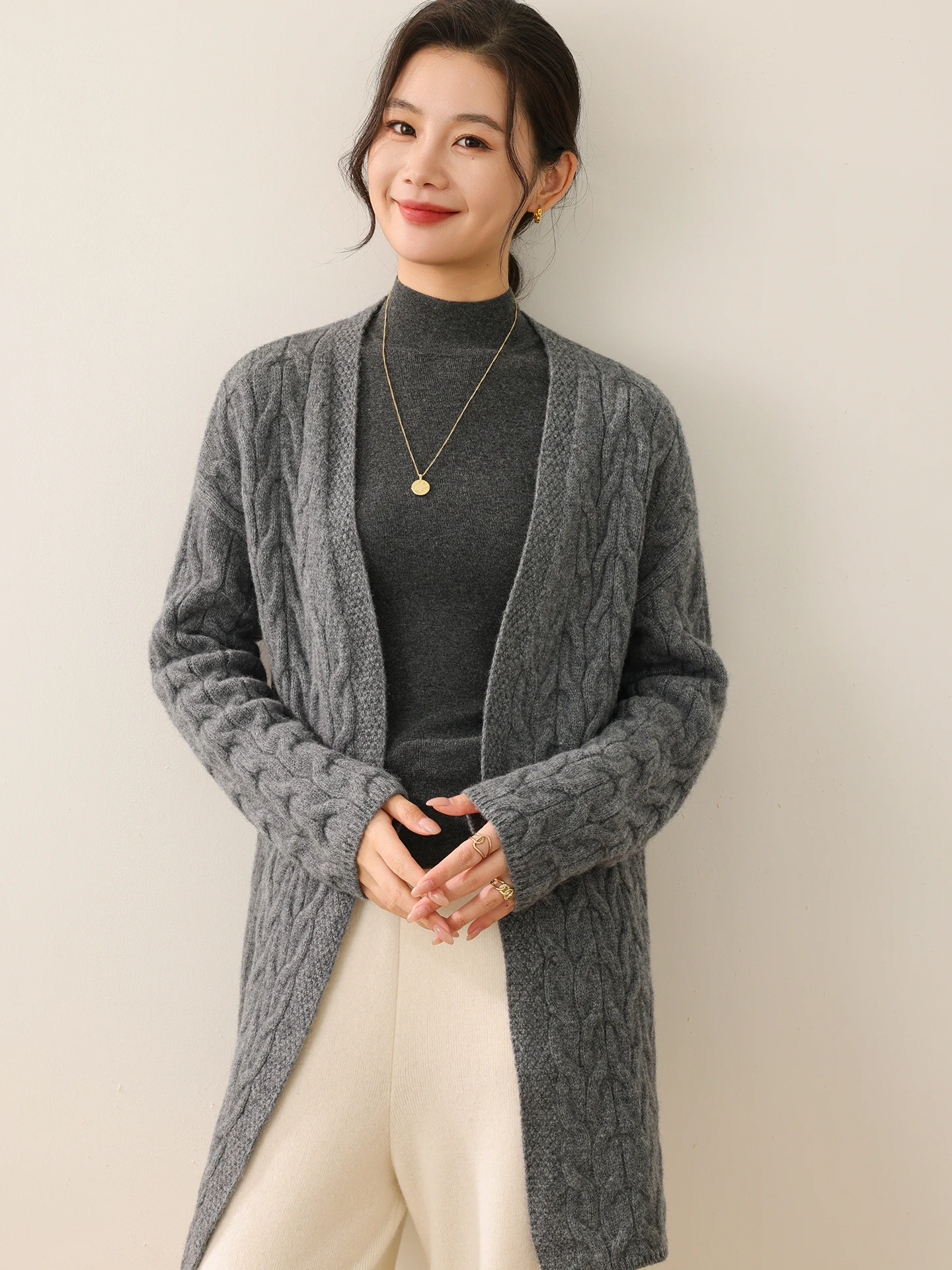 GRAY