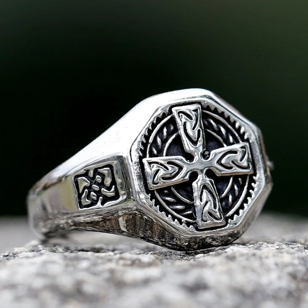 2023 New Creative Design Viking Valknut Celtic Odin Cross Ring Triangularn God Pattern Jewelry free shipping