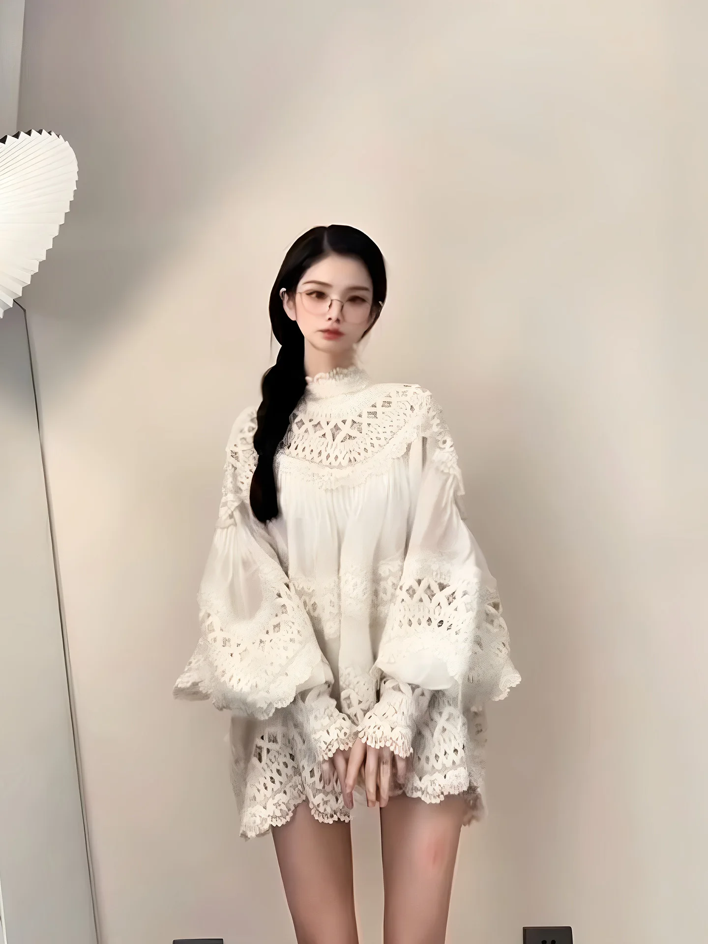 

Элегантный топ с тяжелой вышивкой, длинными рукавами и кружевными вставками, весенняя новинка, большие размеры, красивый, стройнящий, универсальный топ для женщин