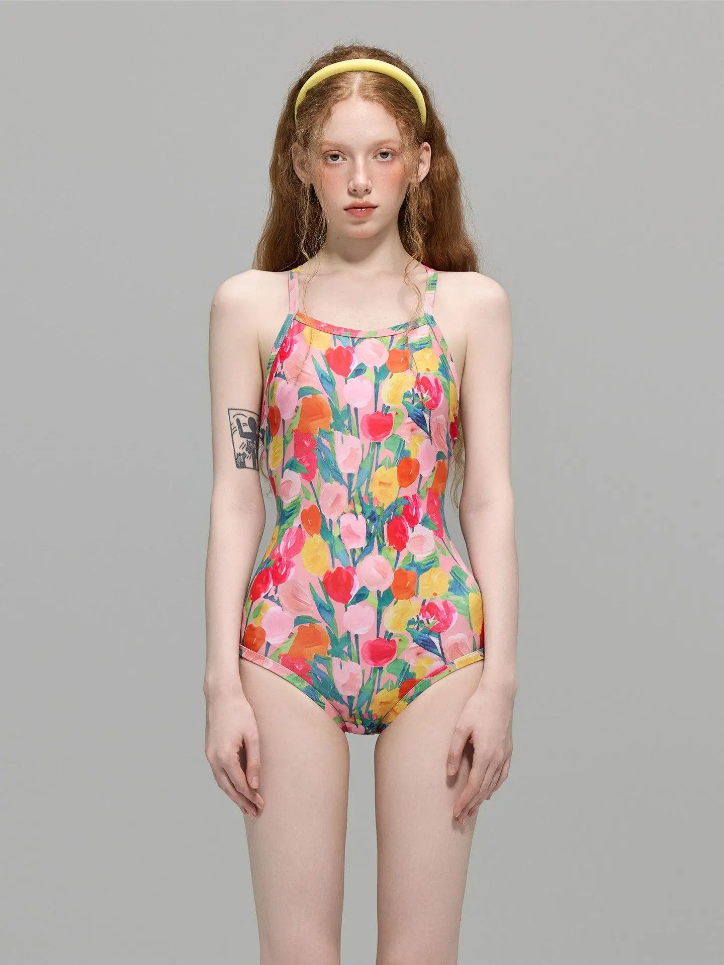 

Sports One-Piece Swimsuit Women's Racing Thermal Spring Bathing Suit e Design Fixed Chest Pad No Sve Casual Sle