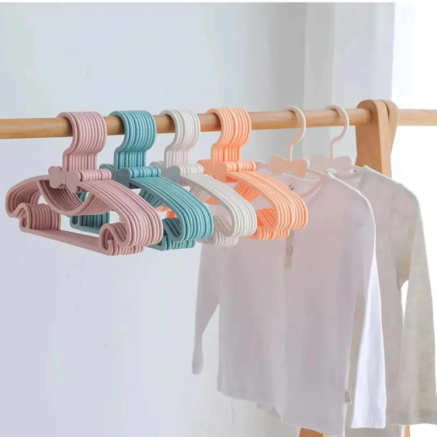 Wieszaki dla dzieci na ubrania – Baby Nursery Hangers recenzja i cena