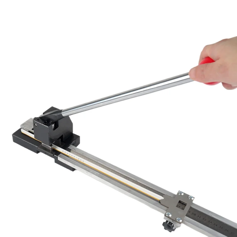 Indentation die cutting machine Indentation strip cutting machine Dark line scissors Anti-pressing line segmentation tool