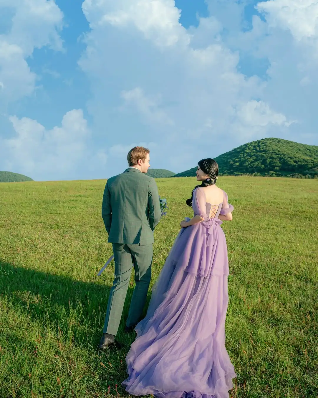 MODX Elegantองุ่นสีม่วงA-Lineชุดแต่งงานแขนสั้น เกาหลีถ่ายภาพความยาวชั้นที่กําหนดเองชุดราตรี 2025