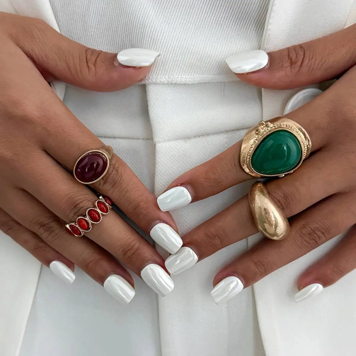Salircon 4Pcs/Set Vintage Metal Irregular Green Red Acrylic Ring for Women Punk Exaggerated Stackable Finger Ring Party Jewelry