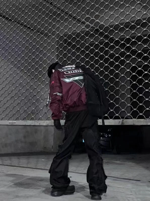 

Куртка-бомбер V-Style 23FW в стиле Air Force с дизайном медали, черно-красная, двухцветная, из плотного хлопка, молодежная, трендовая, осень-зима