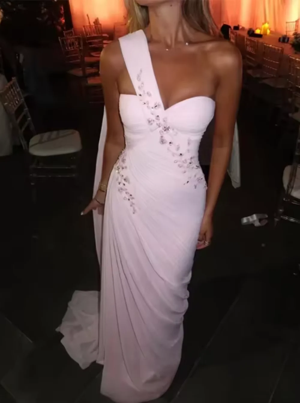 الشيفون حورية البحر فساتين لحضور الحفلات الموسيقية على شكل قلب بكتف واحد مطوي فستان سهرة رائع عالي الجودة رداء حفلات النساء حسب الطلب