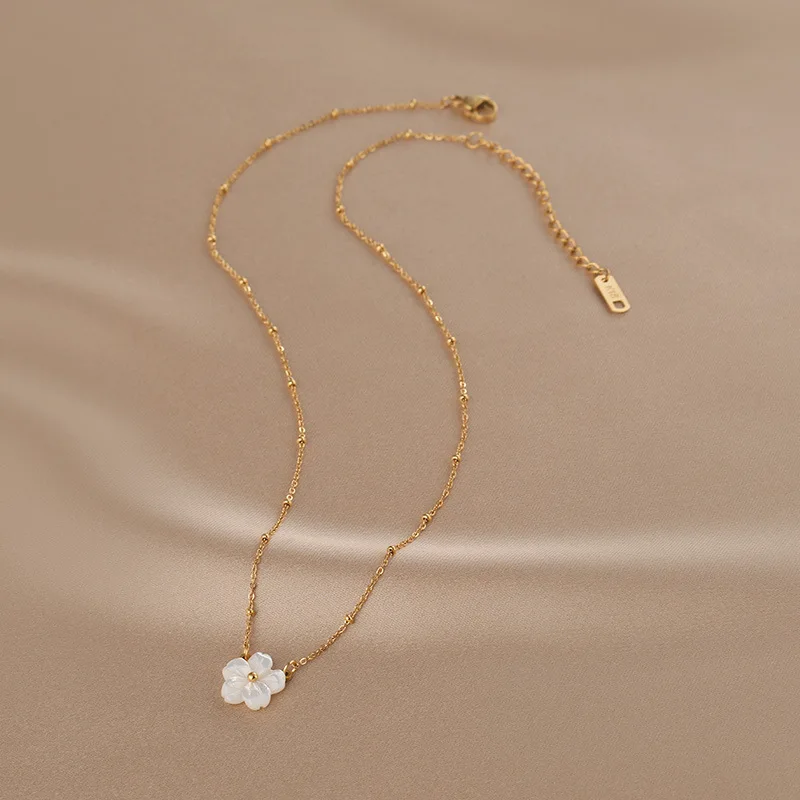 White Shell Flower Necklace For Women Chain Stainless Steel Plated Gold Color Aesthetic Korean Accessories Designer Jewelry