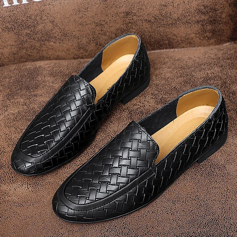 

New Spring And Autumn Handmade Men's Single Shoes Black Khaki White Leather Slip On Business Formal Shoes Antiskid Simple Shoes