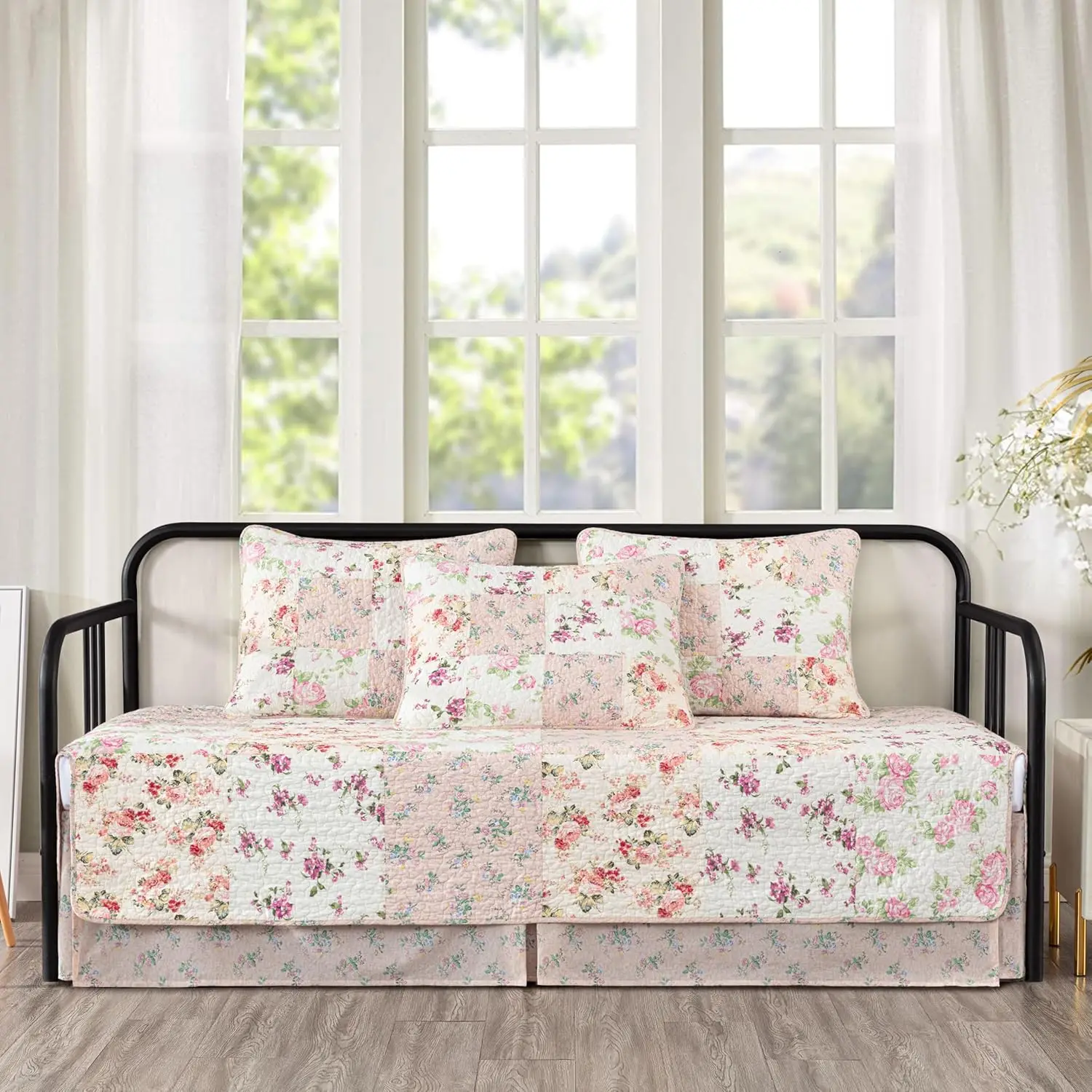 

Abbi 5-Piece Shabby Chic Floral Daybed Bedding Set, Pre-Washed Cotton Patchwork Daybed Cover Set