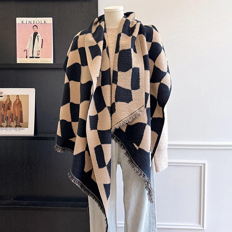 

2025 Luxury Brand Women's Cashmere Scarf - Winter Warm Tasseled Irregular Plaid Patterned Pashmina Shawl, Foulard & Poncho