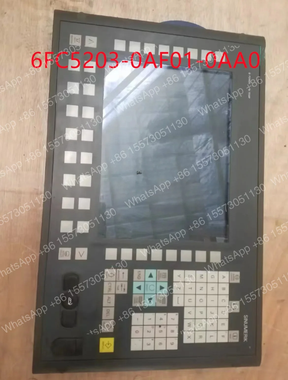6FC5203-0AF01-0AA0  SINUMERIK OPERATOR PANEL FRONT OP 010 C: 10.4