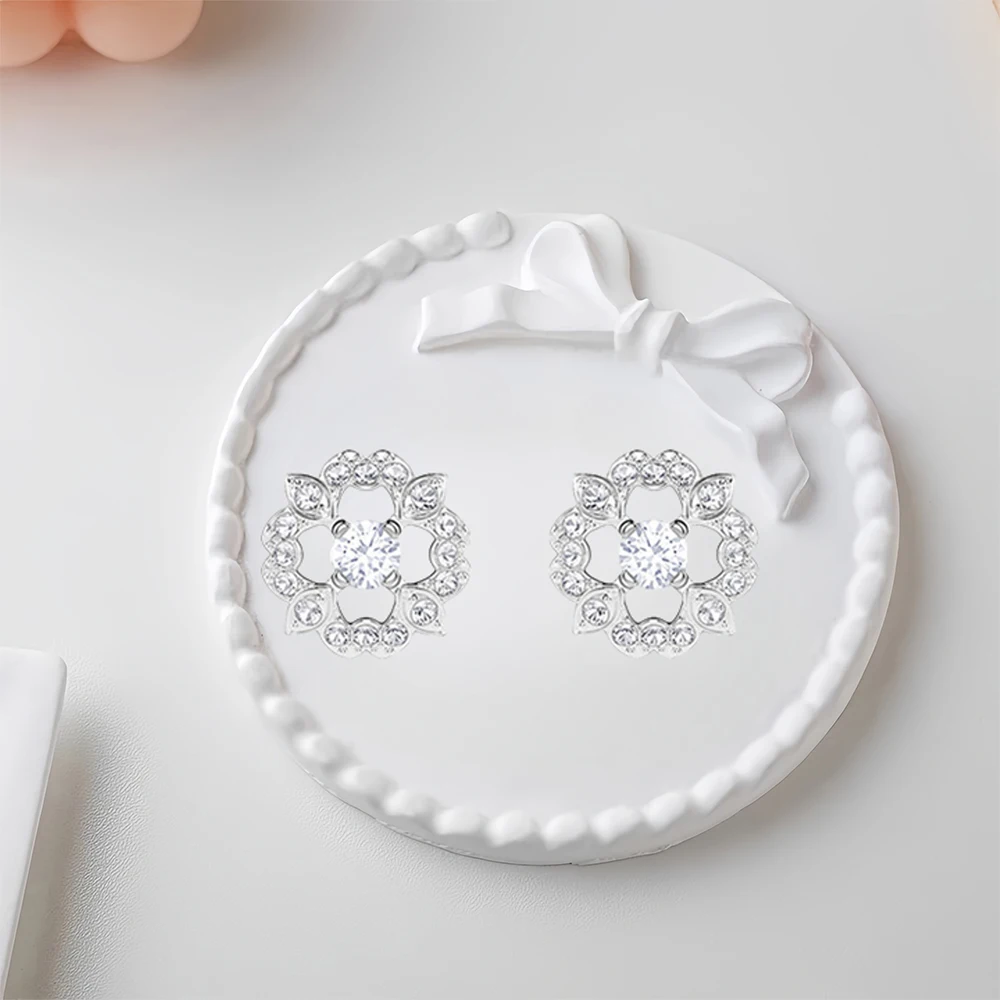 

2025 Hot Selling Brand Women's Earrings Simple, Fashionable, Luxurious Jewelry Suitable for Gifting To Friends