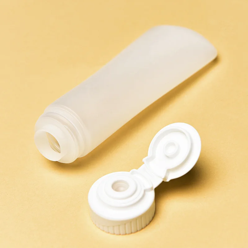 Refillable Containers Portable Squeeze Bottles Cream Lotion Tube White Travel Containers For Cosmetic Storage Gym Bag Travel