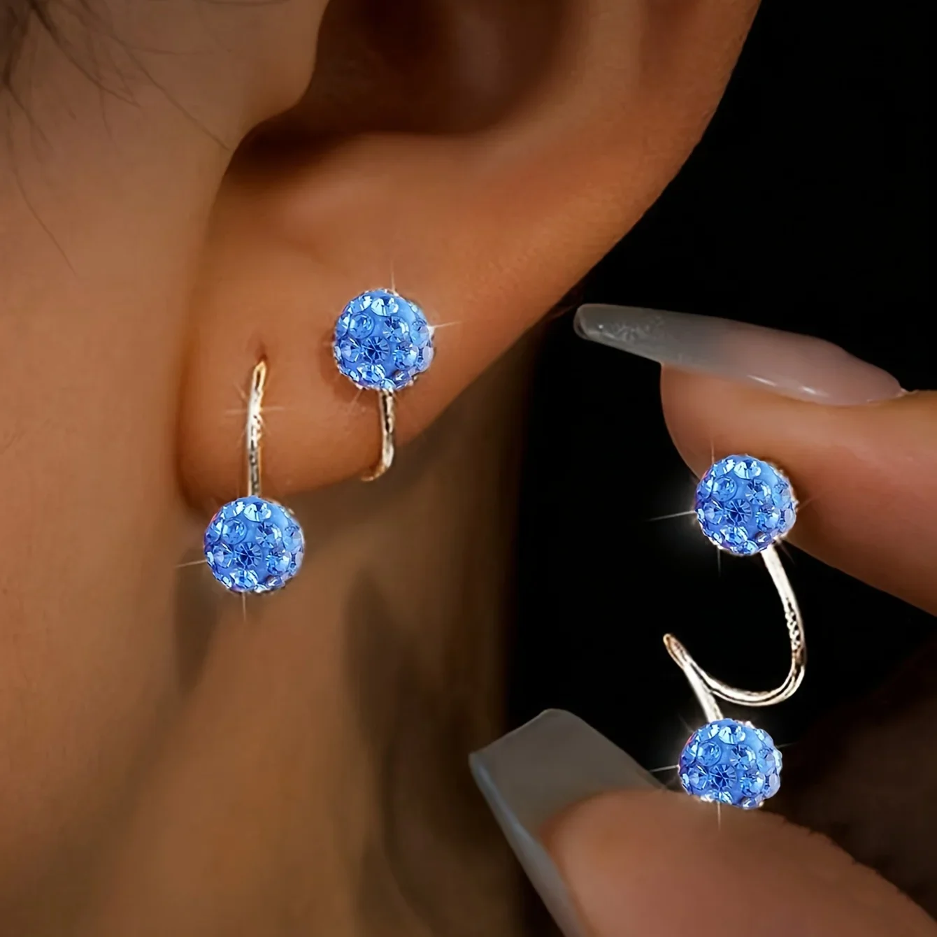 

Luxury S-shaped Screw Buckle Rhinestone Ball Earrings Creative Wear-through Stud Earrings Trendy Elegant Jewelry Gifts for Women
