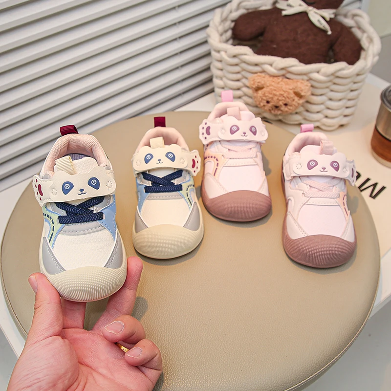 

Baby Walking Shoes Autumn New Style Girls RetroStyle Soft Sole Non Slip Casual Shoes Boys BreathableVersatile Forrest Cute Shoes