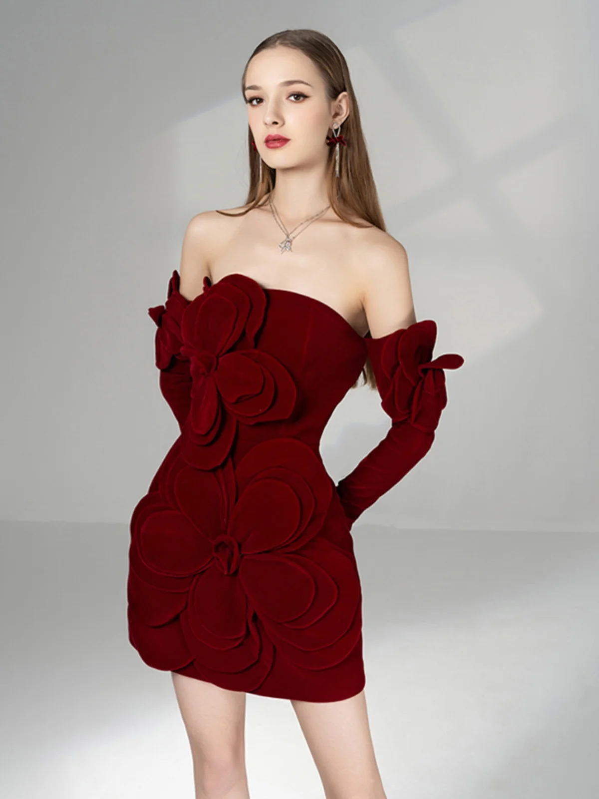 

2025 New Elegant Socialite-Style Dress for Women, Chic and Versatile Strapless Mini Dress, Perfect for Autumn