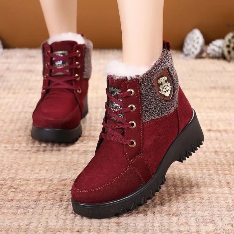 Bottes de neige en velours épais pour femmes, nouveau Style d'hiver, fond épais avec velours 41, grandes chaussures antidérapantes en coton pour personnes âgées d'âge moyen