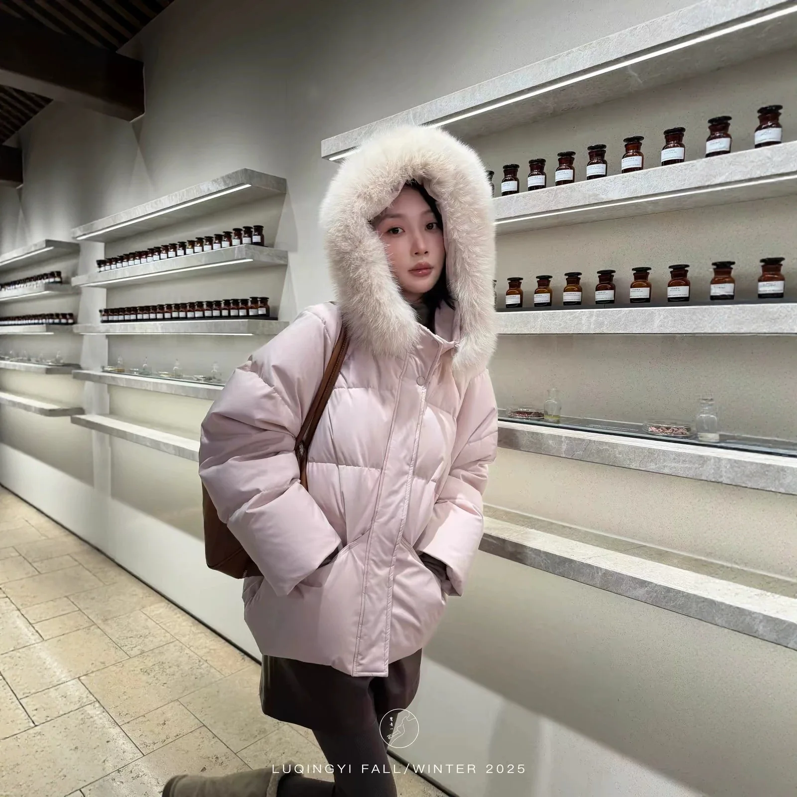 Hooded Large Fur Collar Coat with Suede Collar Inner Lining Short Winter Thick Cotton Jacket Women Outerwear