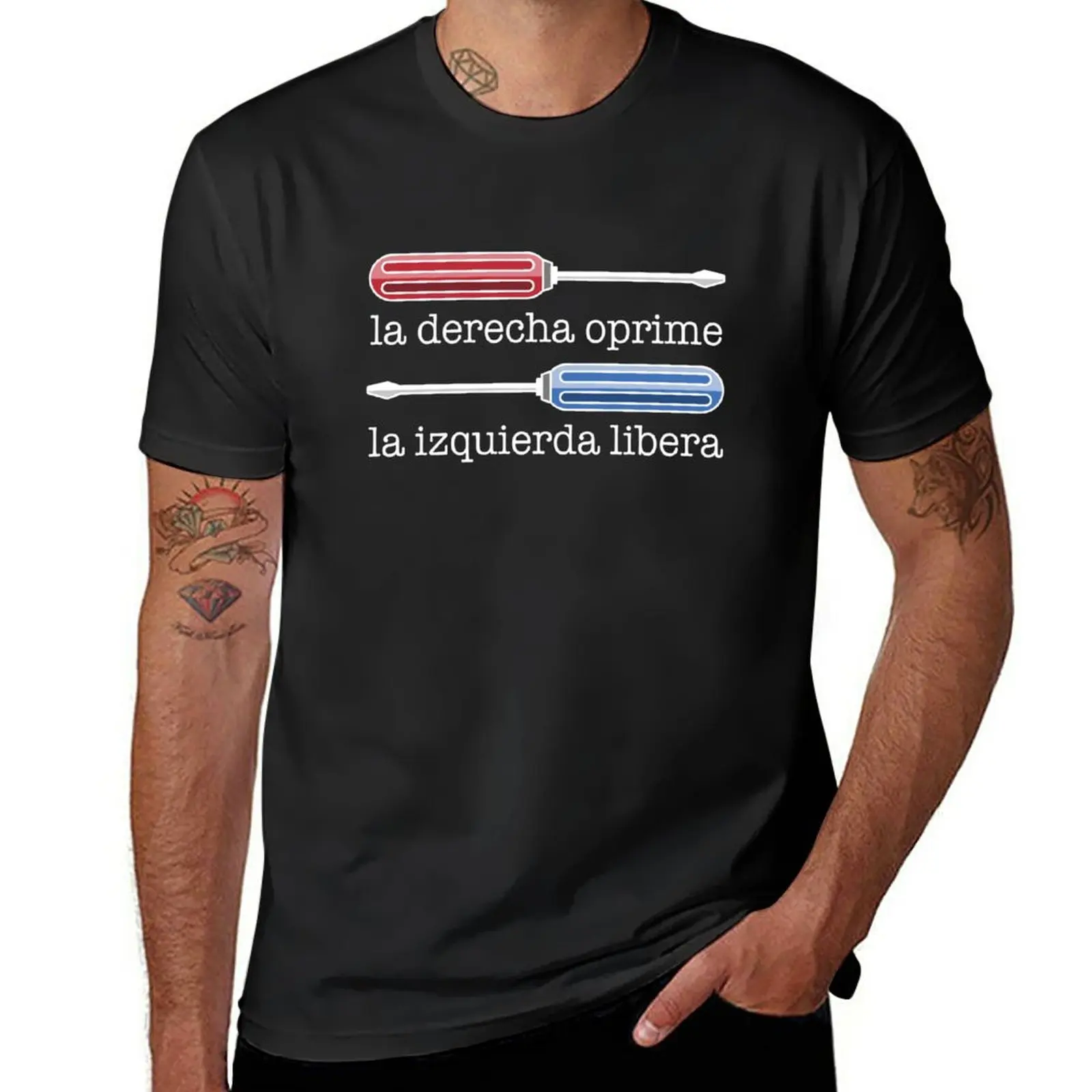 

New Rightie Tightie Leftie Loosie White Outlines - Spanish Translation; la derecha oprime, la izquierda libera T-Shirt