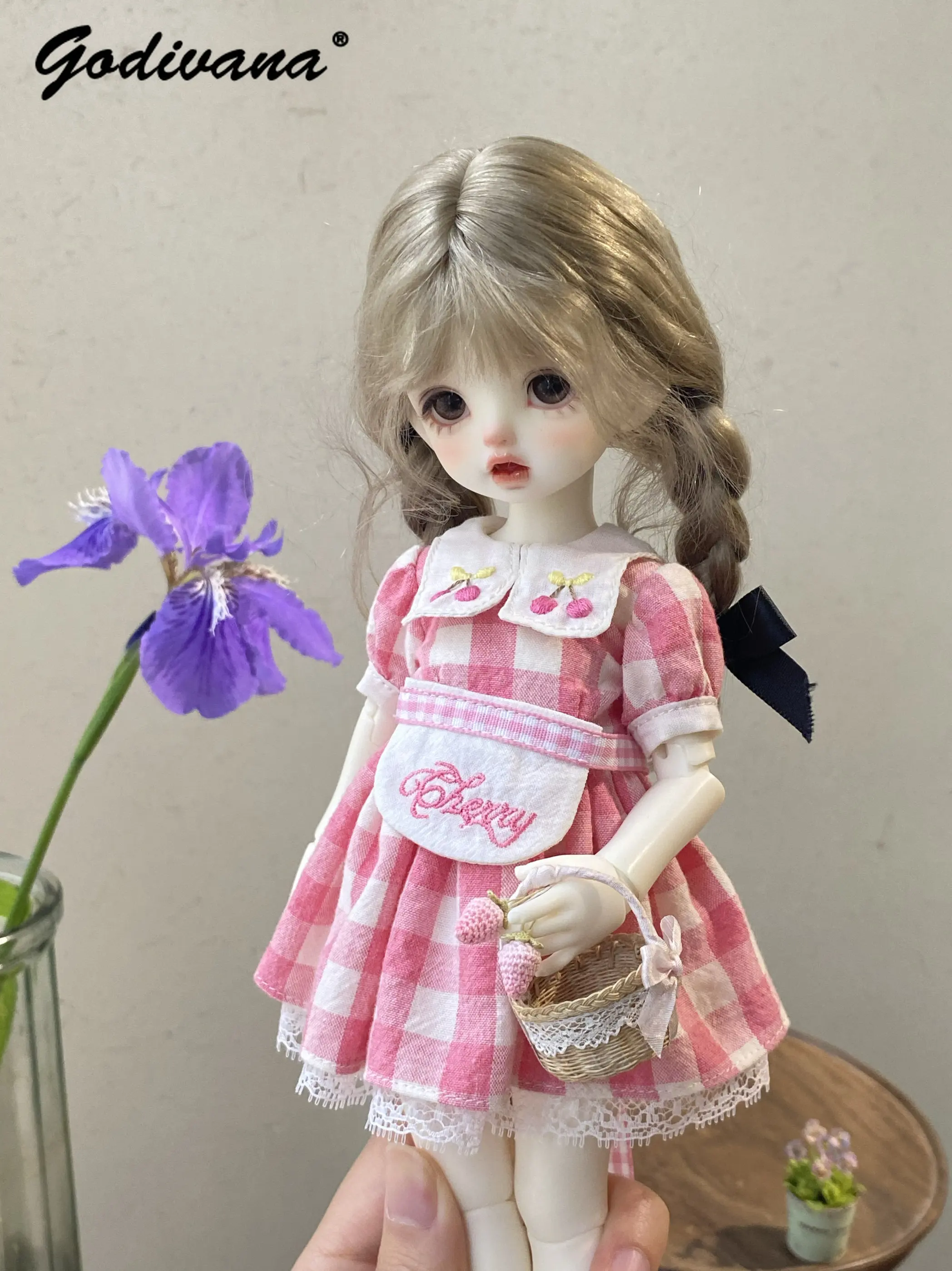 Dolce e Carino Abito a Quadret - Embroidery Apron recensione e prezzo