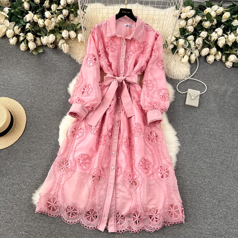 

Palace Style For Women 2024 New Heavy Industry Embroidery Hollowed Out Flower Breasted Slim Fit Mid Length Bubble Sleeve Dress