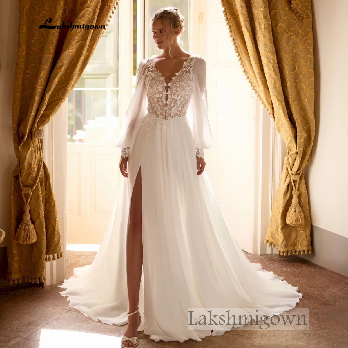 Lakshmigown Boho-Brautkleid mit langen Puffärmeln, Spitzenapplikationen, hohem Schlitz und Chiffon, Vestido De Novia, maßgeschneidert – Detail 5