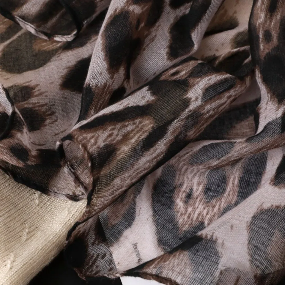 New Soft Leopard Print Scarf Thin Fabric Trendy Voile Stoles Wrap Big Size Elegant Headband Neckscarf Women Fashion view 5