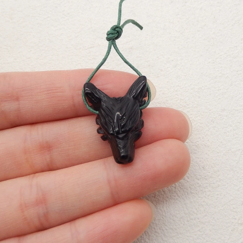 Natural Stone Obsidian Wolf Head Pendant Bead,Handcarved Animal Pendant DIY Jewelry Necklace Accessories 25x18x9mm 3g