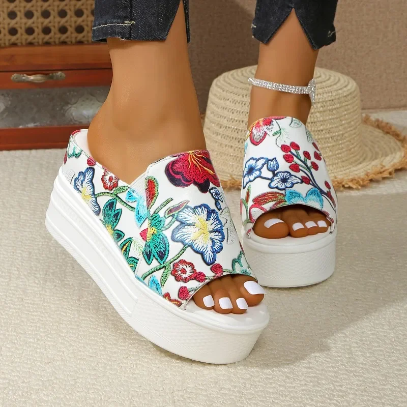 

2025 Female Shoes Open Toe Women's Slippers Platform Casual Slippers Women Crystal Print Hollow Round Toe Wedge Plus Size Sandal