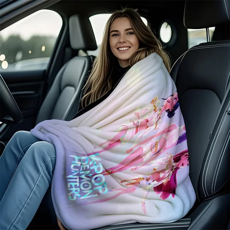 ผ้าห่มลาย KPop Demon Hunters ผ้าฟลานเนล ผ้าห่มนุ่มสบาย พิมพ์ลายรูมิ มิรา โซอี้ ใช้ได้กับรถยนต์ แคมป์ปิ้ง โซฟา ผ้าห่มอเนกประสงค์สำหรับเดินทาง ของขวัญคริสต์มาส