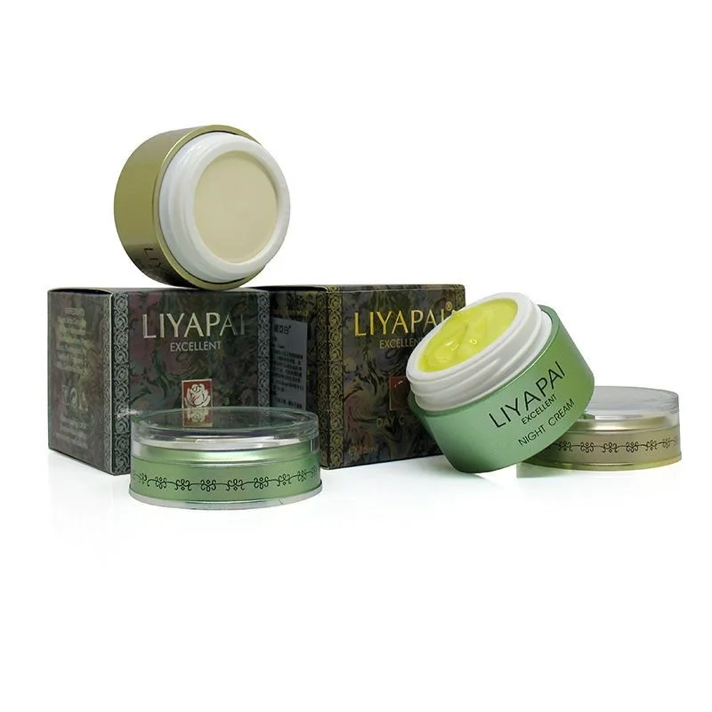 set Freckle Removal Cream - Brightening Face Treatment to Lighten Dark Spots & Even Skin Tone